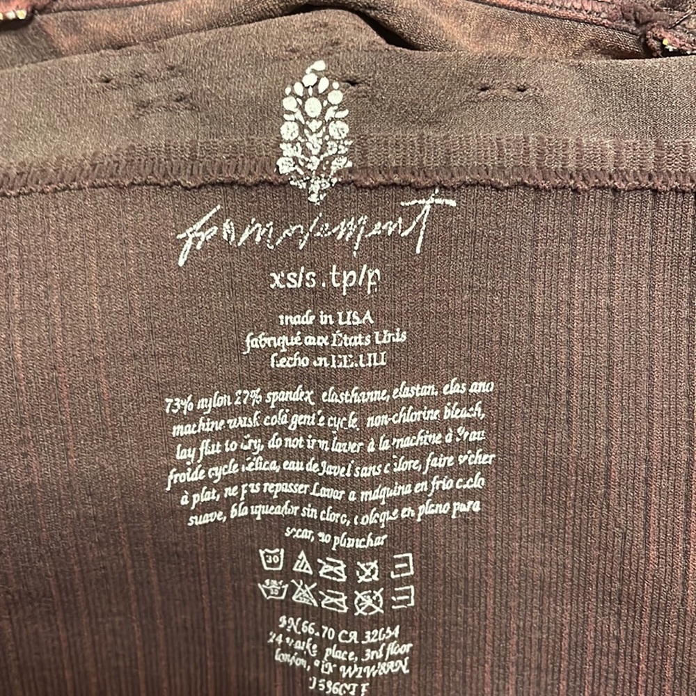 Free People Movement Biker Baby Short/ Good Karma High-Neck Crop size XS/S - Picture 11 of 11